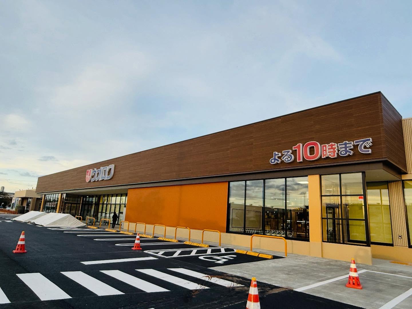 ウオロクくびき店にてまちごと美術館開館しました！